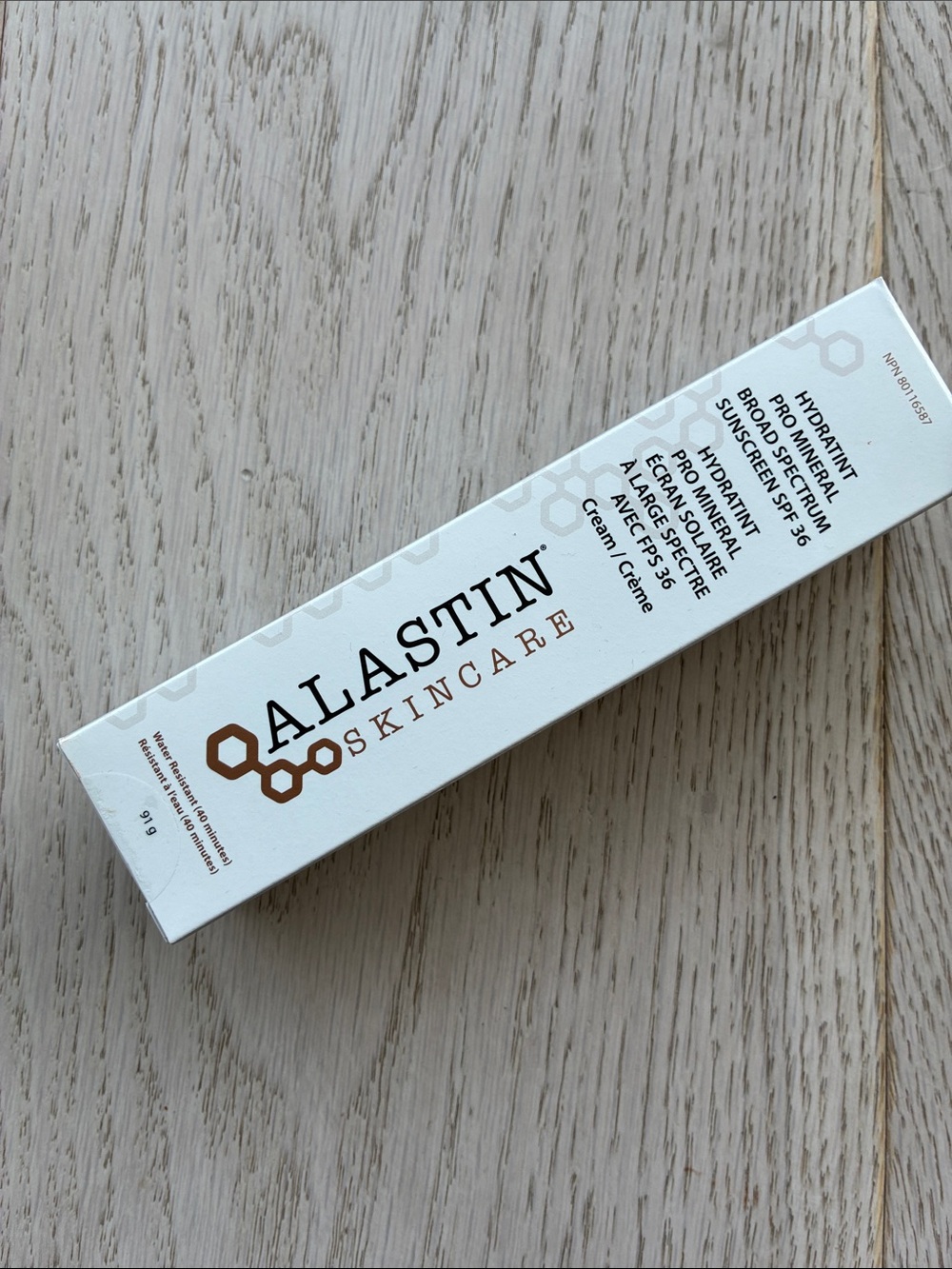 ALASTIN SKINCARE Hydratint Pro Mineral Broad Soectrum SC SPF 26